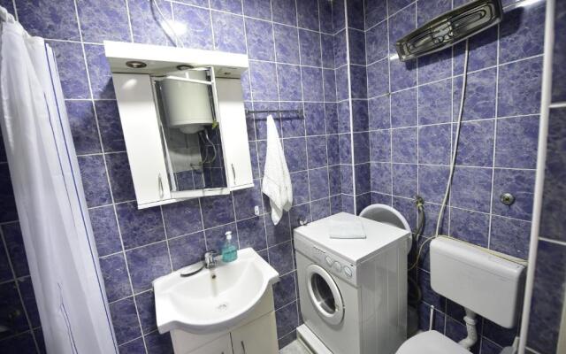 Gardos house above Danube