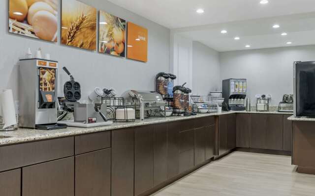 Comfort Inn Plainwell