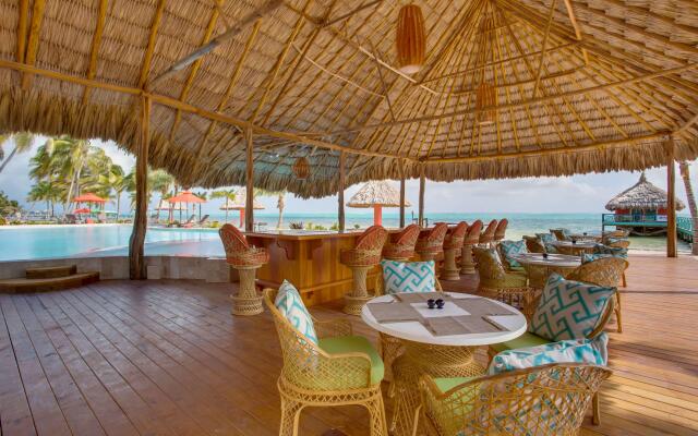 Costa Blu Beach Resort Trademark Collection