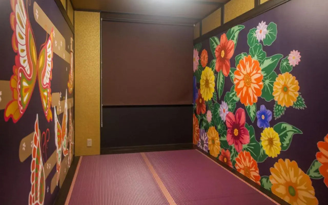 Picnic Hostel Osaka