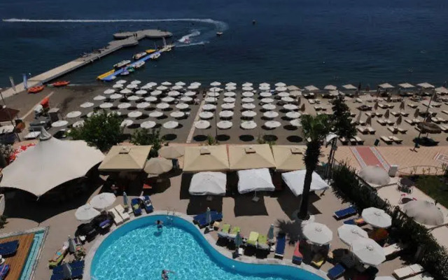 Sunrise Hotel
