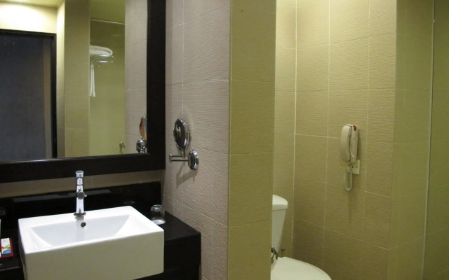 Swiss-Grand Beach Resort Kuantan