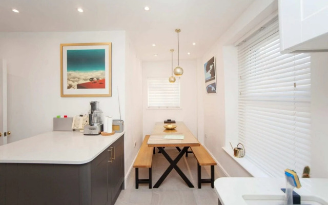 Modern and Chic 2 Bedroom in Bristol