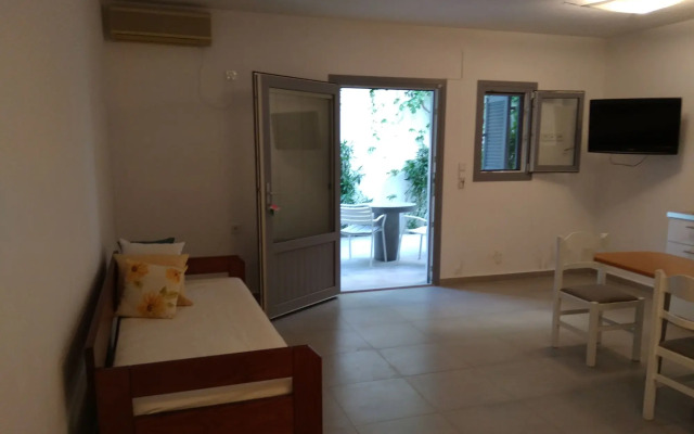 Milos Bay Suites