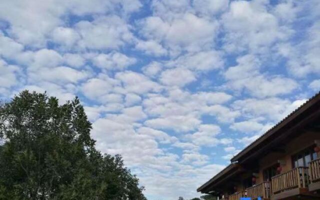 Qingshui Lake Farmhouse