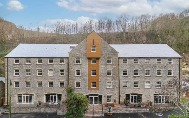 Host Stay Rock Mill 1