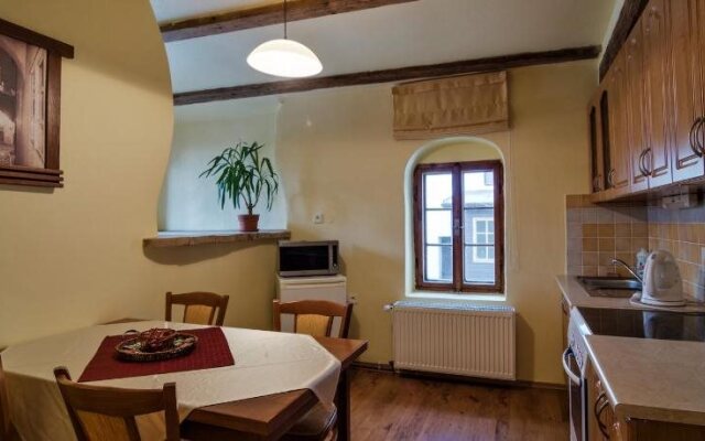Restaurace A Penzion Pod Radnicí
