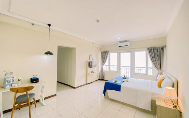 Spacious Studio (No Kitchen) At Grand Palace Kemayoran Apartment Near Jiexpo – Guest Rooms – Jakarta