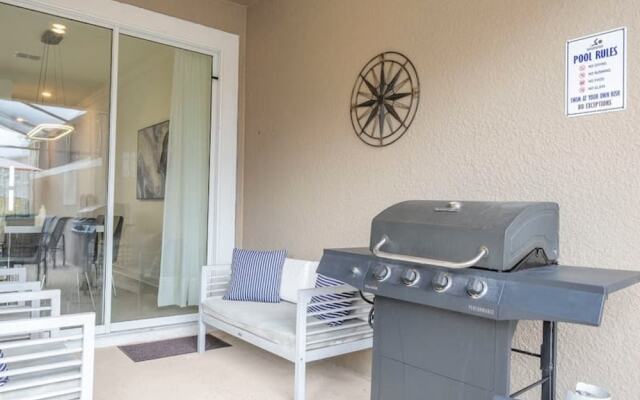 2941 Modern 4BD at Storey Lake