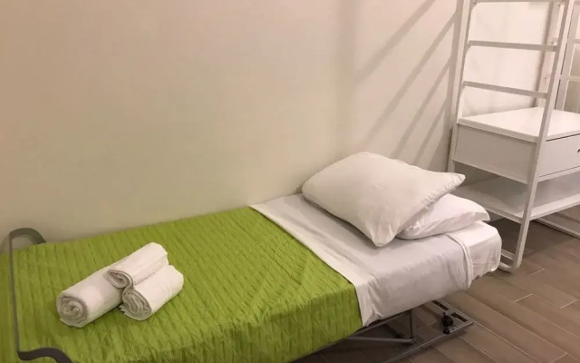 Bed&BikeRome Rooms