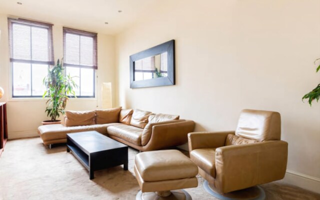 City Light Apartments