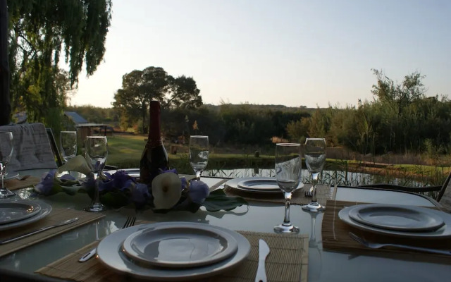 Riverman Cabin Country Lodge