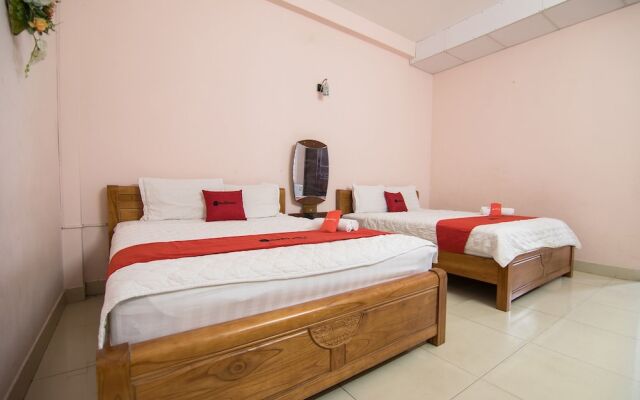 Reddoorz Plus Near Aeon Mall Tan Phu 2