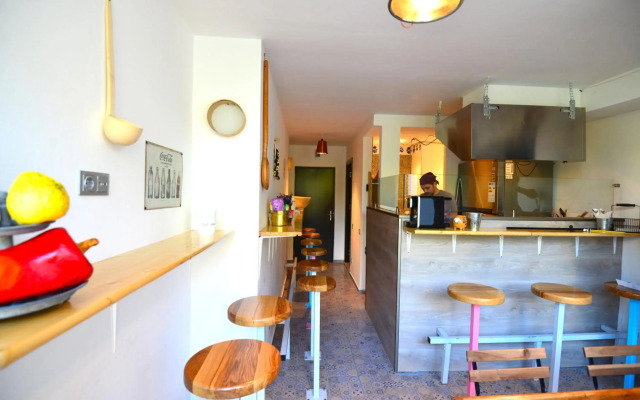 Hotel Biscuit