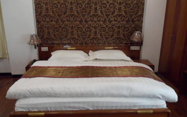 Hotel Silver Inn