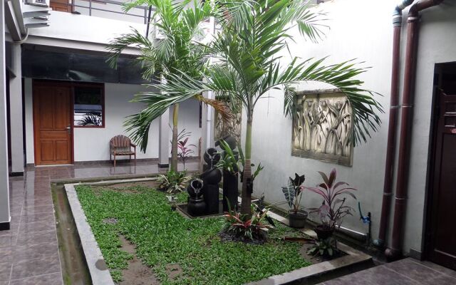 OYO 198 Emdi House Seturan