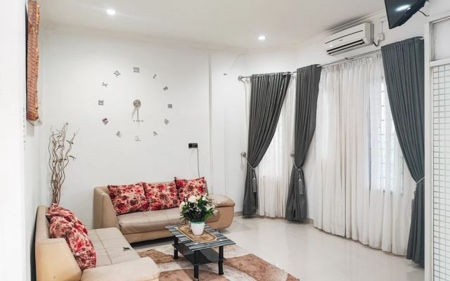 Urbanview Hotel Syariah Near Rsia Annisa Jelutung – Guest Rooms – Jambi