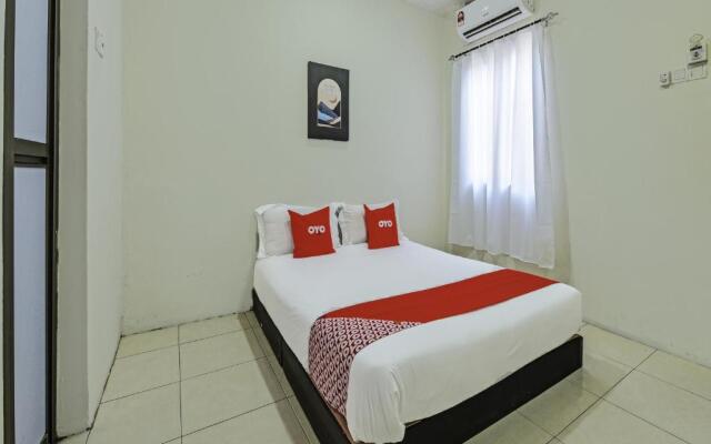 OYO 90765 Hotel Bajet Pulai