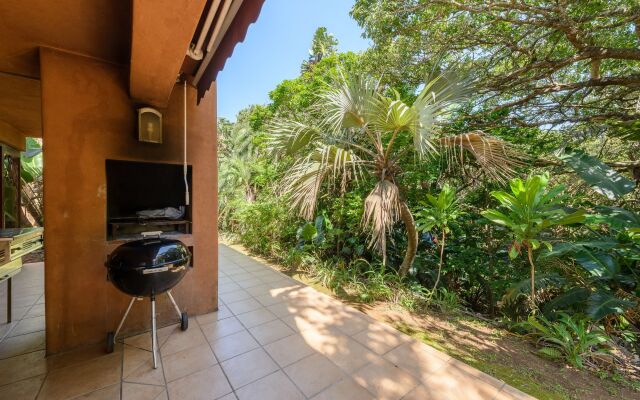 San Lameer Villa Rentals  3207