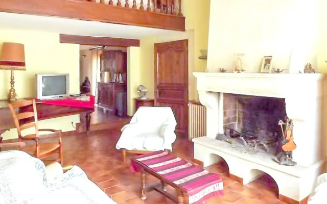 Apartment With one Bedroom in Saint-rémy-de-provence, With Pool Access