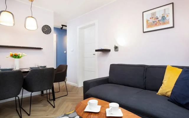Apartment Nowowiejska Warsaw by Renters