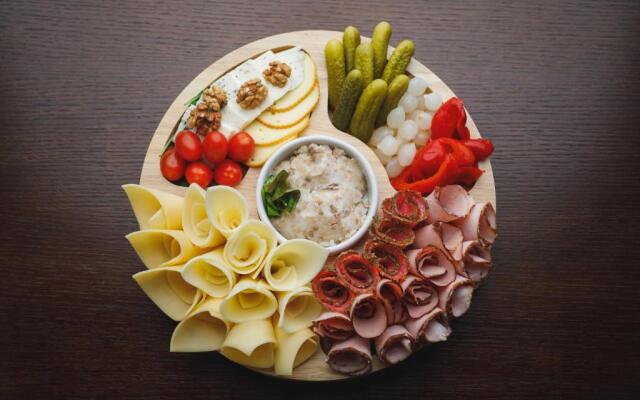 Biała Akacja Resort & Business