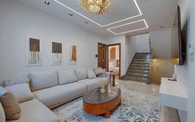 Vesta - Luxury Villa - 3BR - CFC I