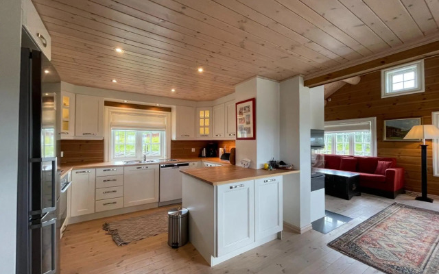 Luxembu - 4 bedroom cabin