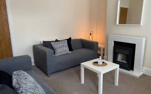 Charming 4-bed Town House in Crookes, Sheffield