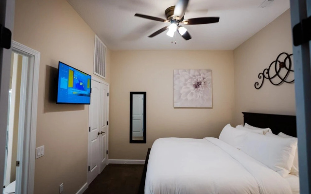 1 Bedroom Lake View Villa - Unit 508