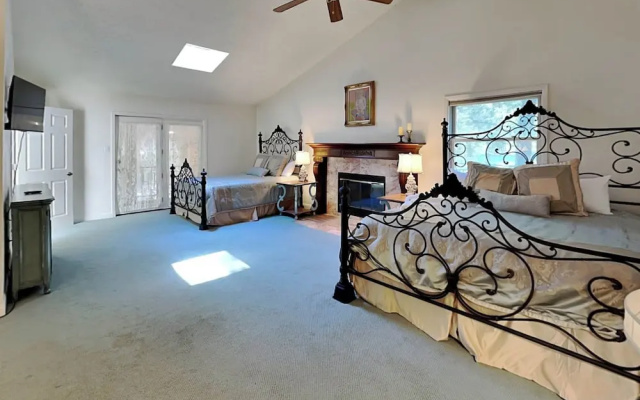 Blue Duck Lodge by Ruidoso Vacation Rentals