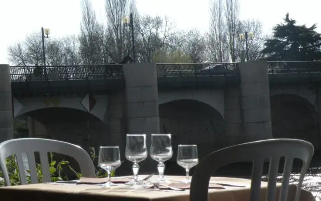Auberge De La Sarthe