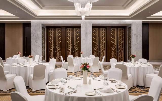 Wyndham Grand Doha West Bay Beach