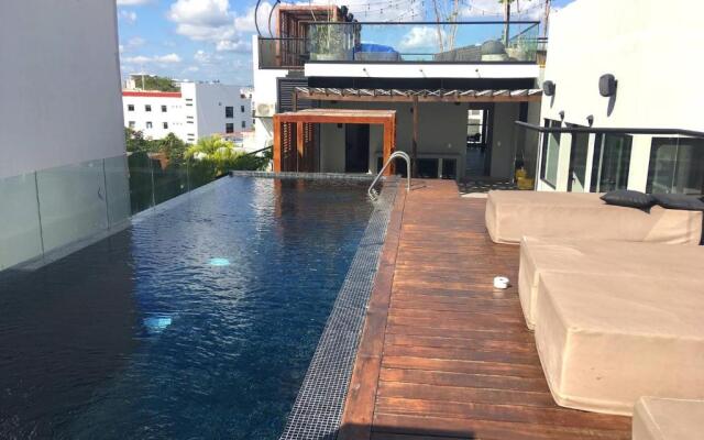 It Residence, Top Location, Luxury 2 Br, Two Roof Pools Beach Club Included