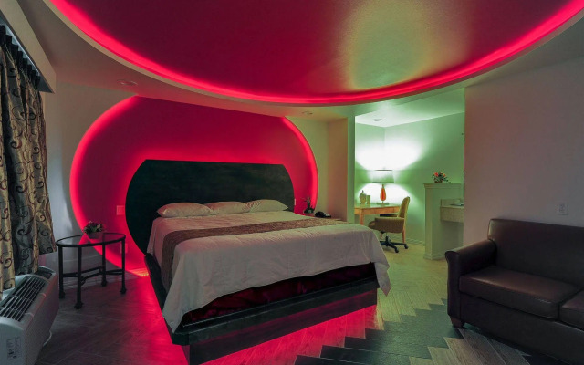 Romantic Inn & Suites