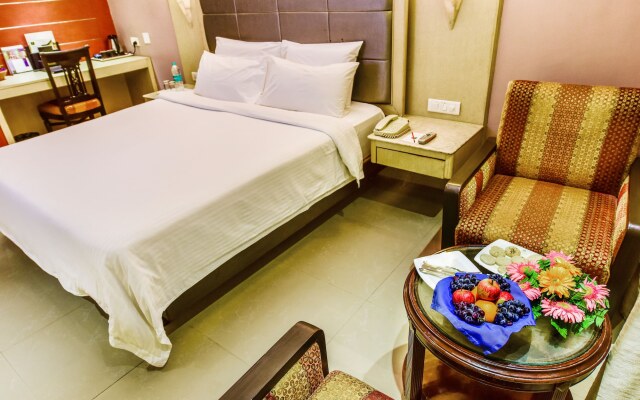 Hotel Swosti Grand