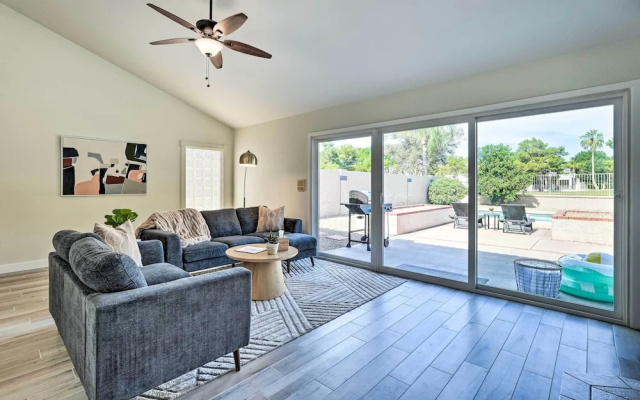 Private Pool, Gas Grill: Chic Glendale Home!