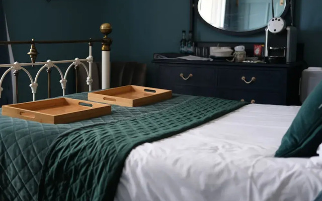 The Crown Inn Dial Post