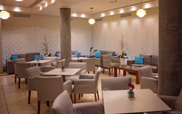 Pyramos Hotel