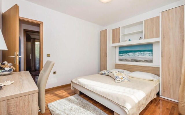 Stunning Home in Supetarska Draga With Wifi and 3 Bedrooms