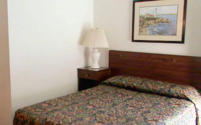 Four Winds Motel