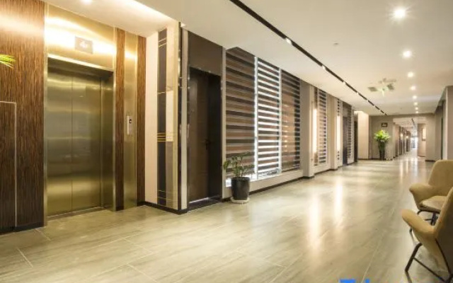 Homeinn Plus Hotel (Fushun Petrochemical University)