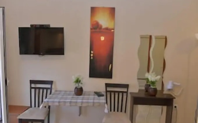 Midia Suites