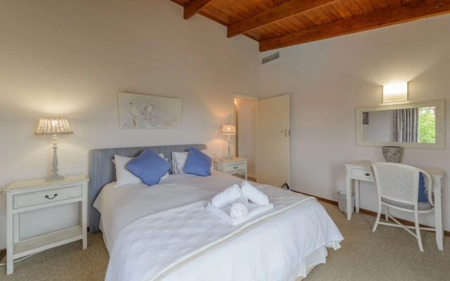 San Lameer Villa Rentals One Bedroom Standard 10425