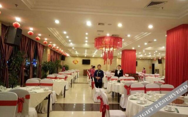 Yuanping Xinbei Guo Furong Hotel