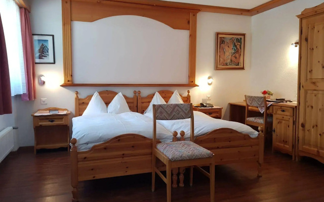 Typically Swiss Hotel Täscherhof