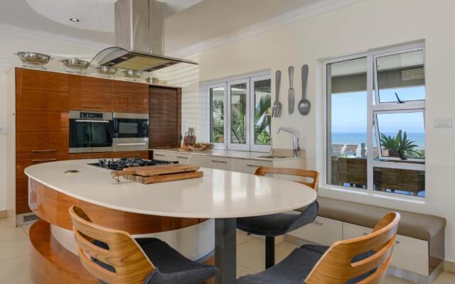 11 on Fairway Beach Villa