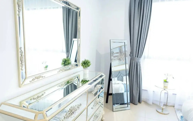 Deluxe Furnished 2br On Jbr With Balcony