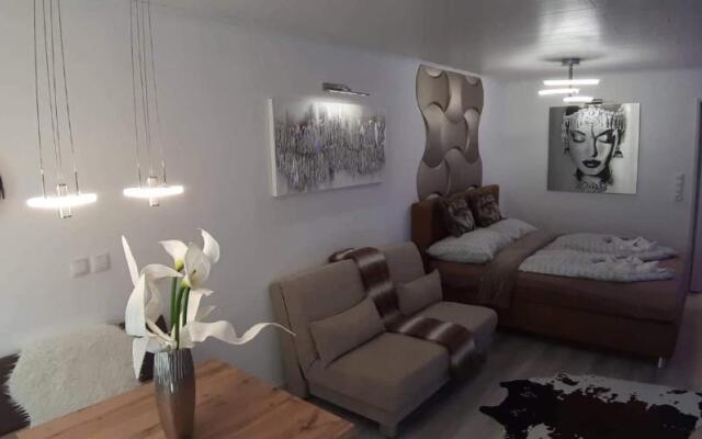 Emerald Apartment