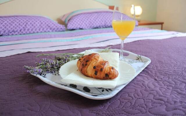 Sea View Apartment Ruza, Sleeps 4